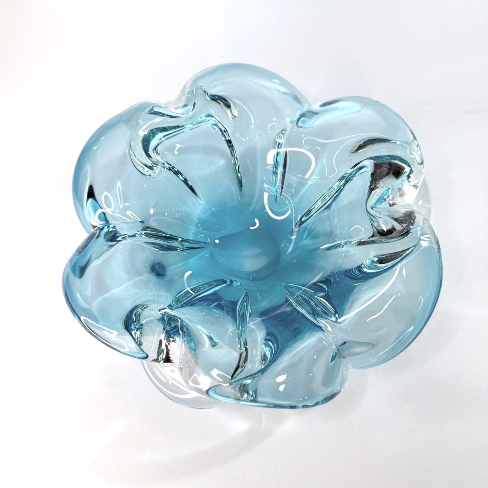 Unbranded Art Glass Flower Bowl Home Decor Blue Scalloped Petal Centerpiece